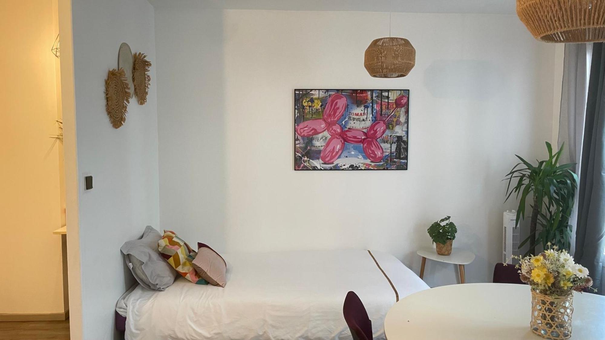 Апартаменты Le Pinky Bird - Paris 19 Экстерьер фото